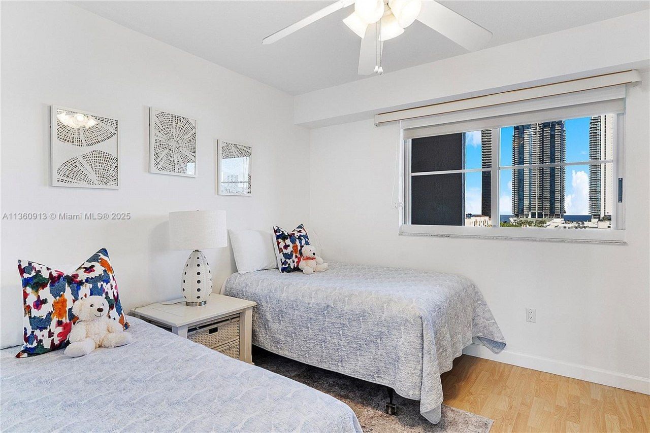 17050 N Bay Rd, Unit 807, Sunny Isles Beach, FL 33160 Photo