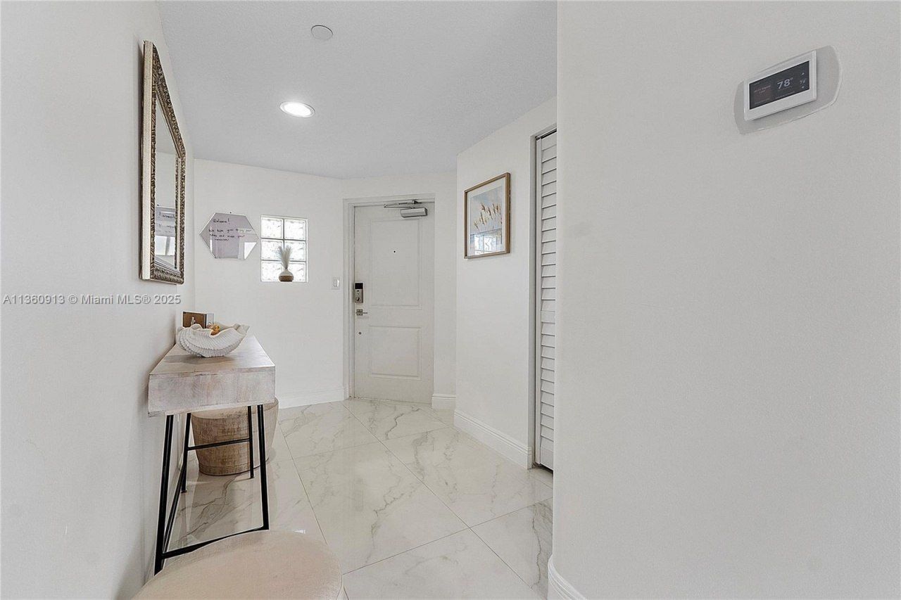 17050 N Bay Rd, Unit 807, Sunny Isles Beach, FL 33160 Photo