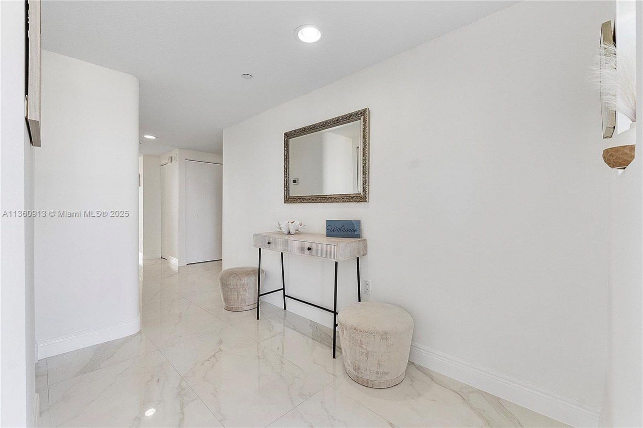 17050 N Bay Rd, Unit 807, Sunny Isles Beach, FL 33160 Photo