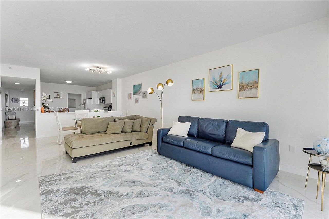 17050 N Bay Rd, Unit 807, Sunny Isles Beach, FL 33160 Photo