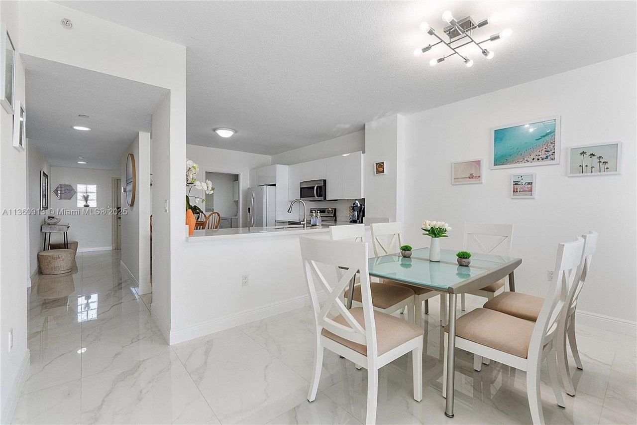 17050 N Bay Rd, Unit 807, Sunny Isles Beach, FL 33160 Photo