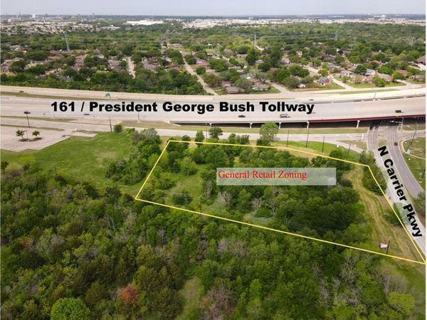 2200 N Carrier Parkway, Grand Prairie, TX 75050