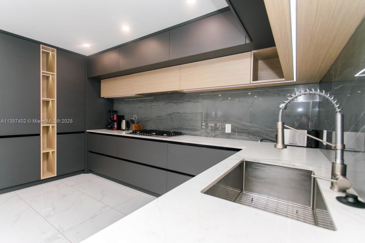 1218 Hollywood Blvd, Hollywood, FL 33019 Photo