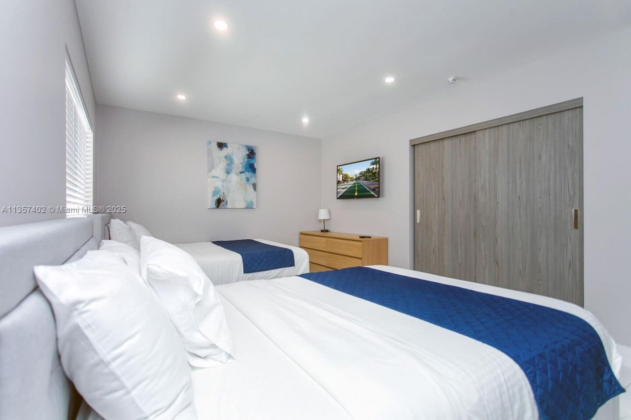 1218 Hollywood Blvd, Hollywood, FL 33019 Photo