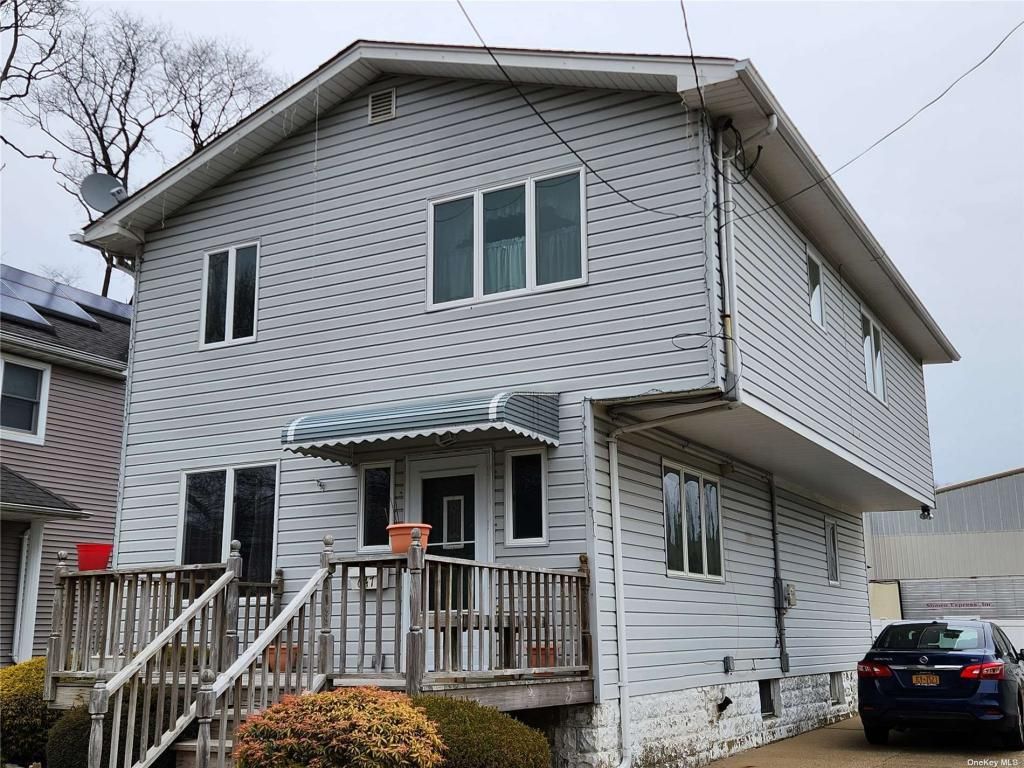 647 Jennings Avenue, West Hempstead, NY 11552 Main Photo