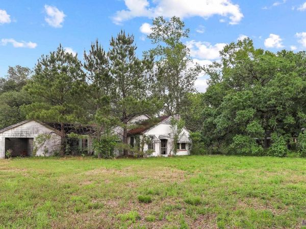 15475 Greenwell Springs Rd, Central, LA 70739