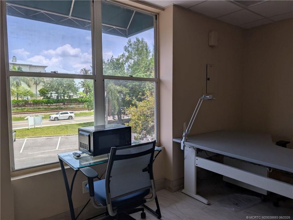 701 NW Federal Highway, Unit 206, Stuart, FL 34994 Photo