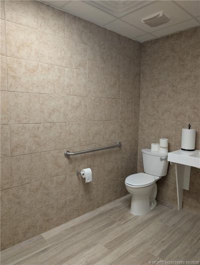 701 NW Federal Highway, Unit 206, Stuart, FL 34994 Photo