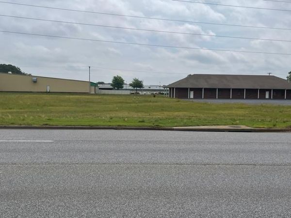 00000 Wilson Dam Rd, Muscle Shoals, AL 35661