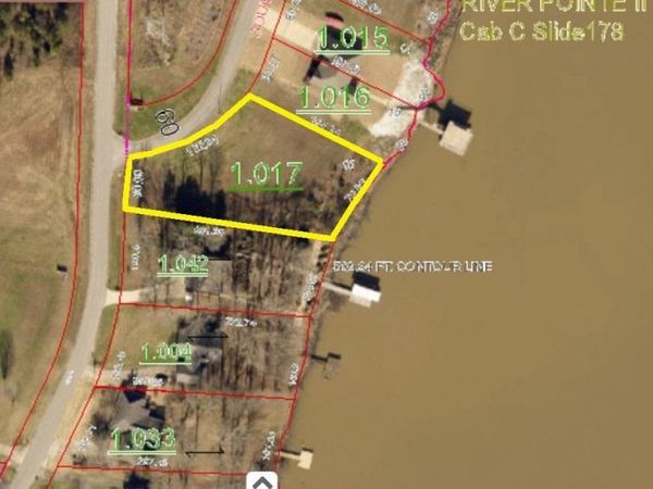 24 Shoreline Dr, Muscle Shoals, AL