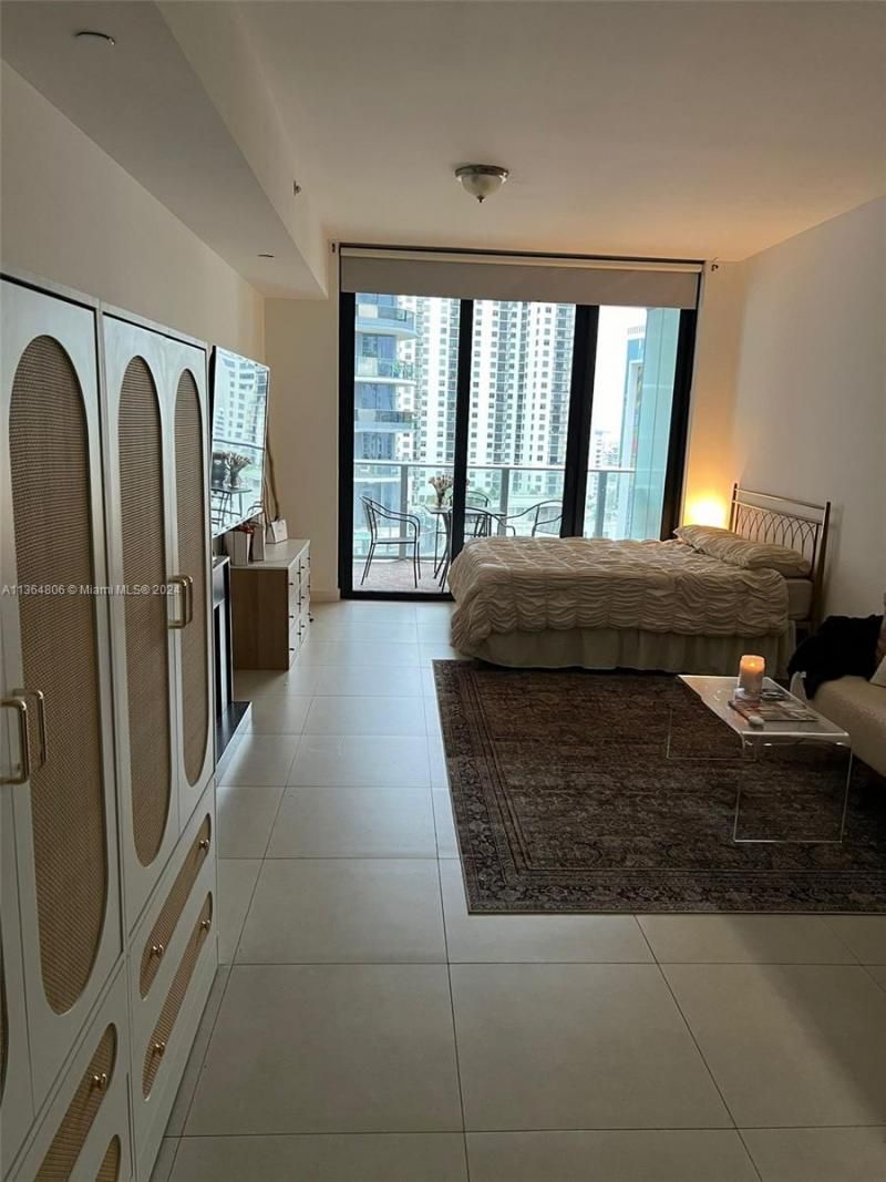 1010 Brickell Ave, Unit 2010, Miami, FL 33131 Photo