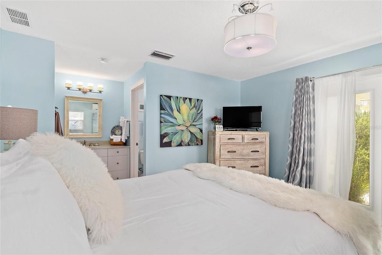 1104 S Ocean Shore Boulevard, Flagler Beach, FL 32136 Photo