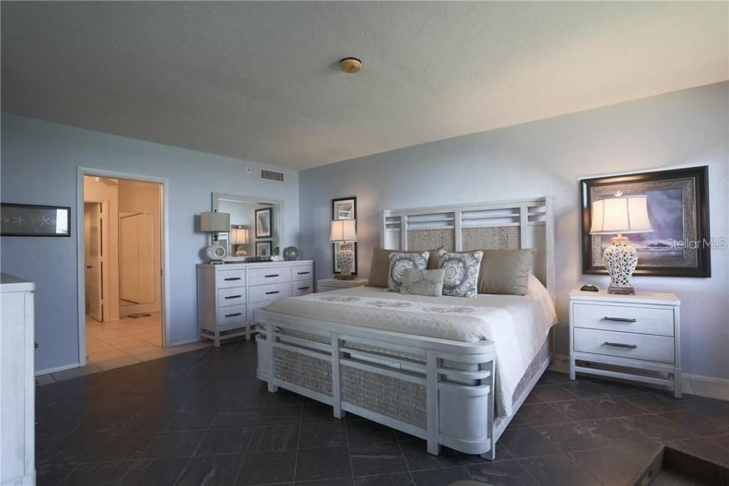 1925 Gulf Of Mexico Drive, Unit 309, Longboat Key, FL 34228 Photo