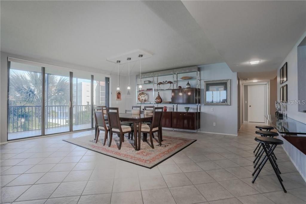 1925 Gulf Of Mexico Drive, Unit 309, Longboat Key, FL 34228 Photo