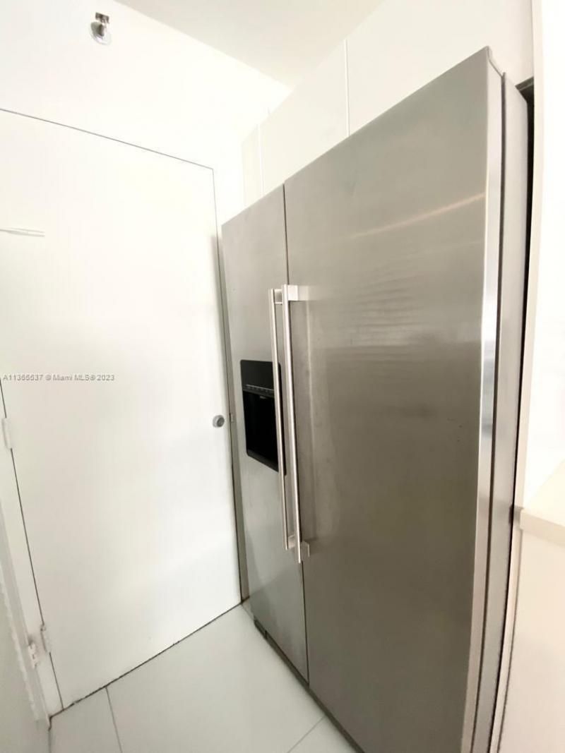 100 Lincoln Rd, Unit 906, Miami Beach, FL 33139 Photo