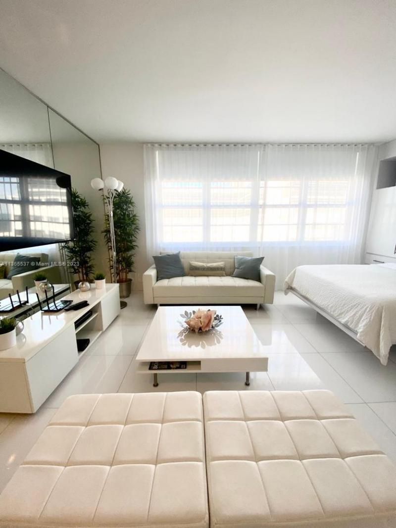 100 Lincoln Rd, Unit 906, Miami Beach, FL 33139 Photo