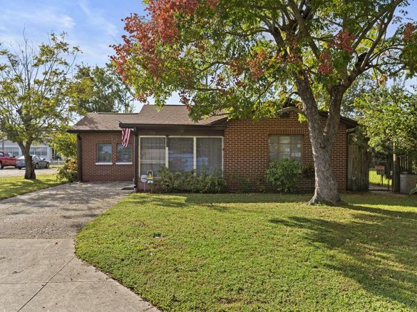 210 Kent Avenue, Orlando, FL 32805