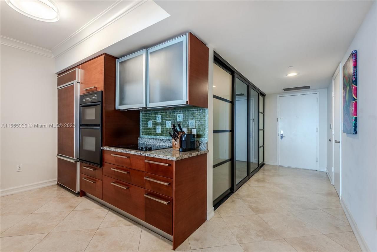 1830 S Ocean Dr, Unit 3511, Hallandale Beach, FL 33009 Photo