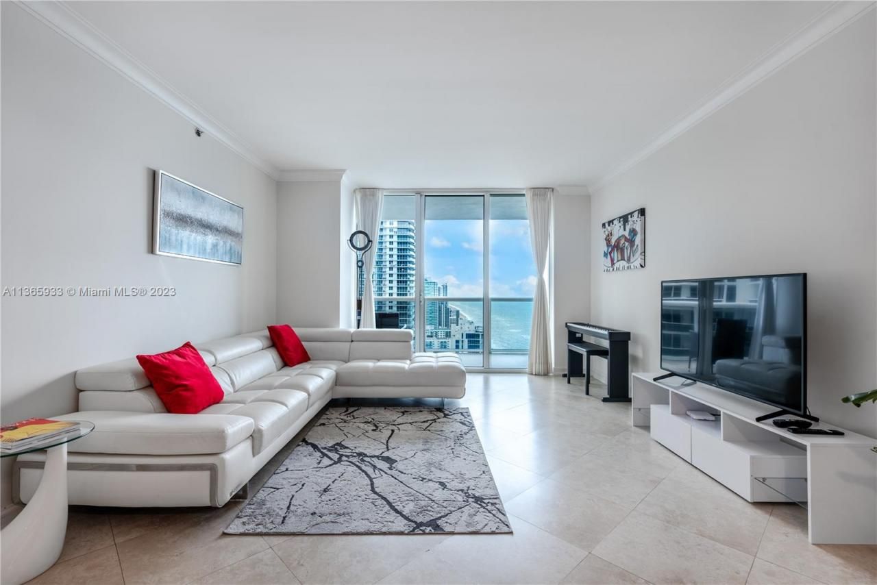 1830 S Ocean Dr, Unit 3511, Hallandale Beach, FL 33009 Photo