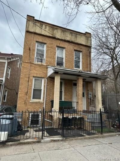 823 New Lots Avenue, Brooklyn, NY 11208 Main Photo