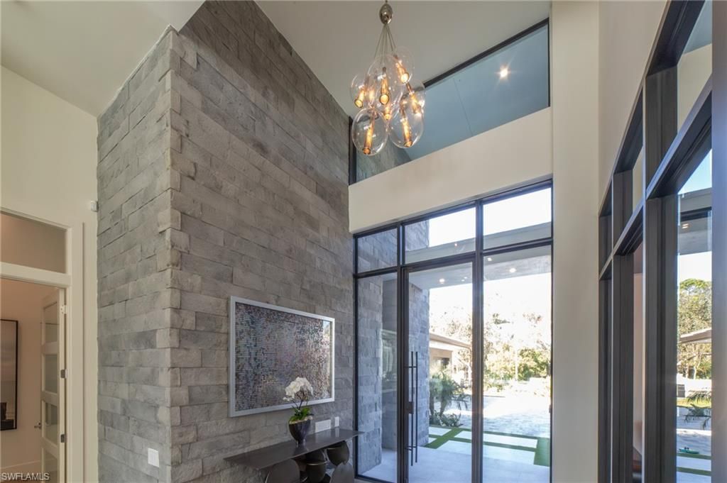 18 Caribbean Rd, Naples, FL 34108 Photo