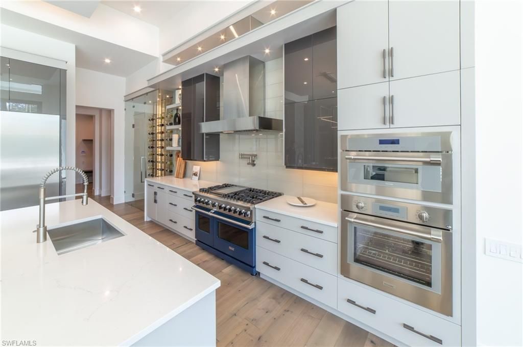 18 Caribbean Rd, Naples, FL 34108 Photo