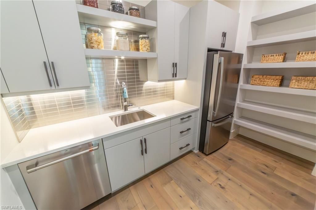 18 Caribbean Rd, Naples, FL 34108 Photo