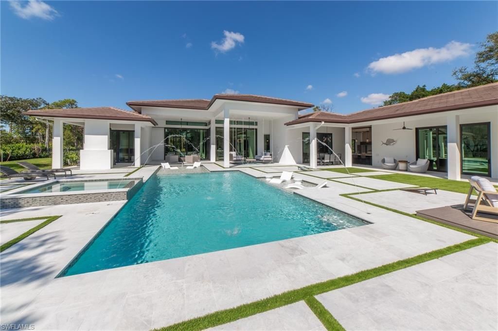 18 Caribbean Rd, Naples, FL 34108 Photo