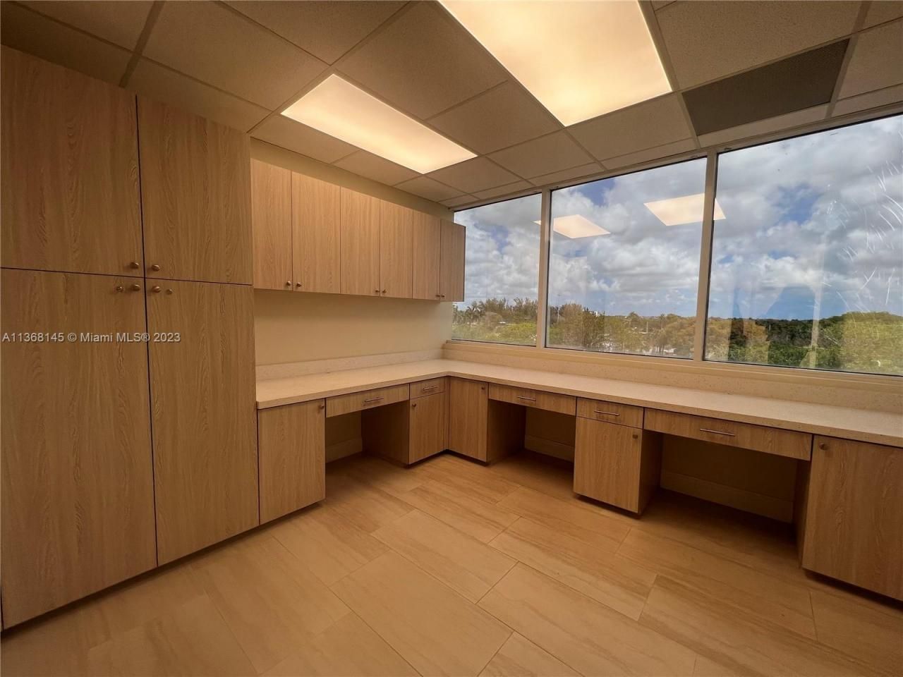 1 SW 129th Ave, Unit 401, Pembroke Pines, FL 33027 Photo