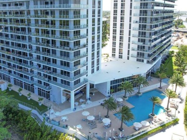 16385 Biscayne Blvd, Unit 7, North Miami Beach, FL 33160
