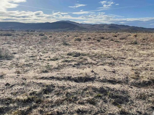 8685 Angel, Silver Springs, NV 89429