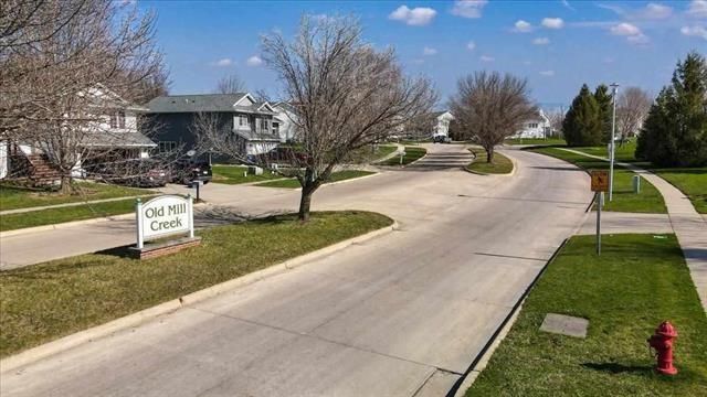 700 Beck Drive, Solon, IA 52333 Main Photo