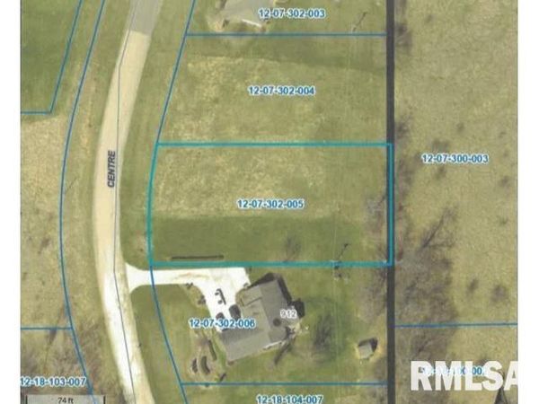 105 Centre Drive, Petersburg, IL 62675