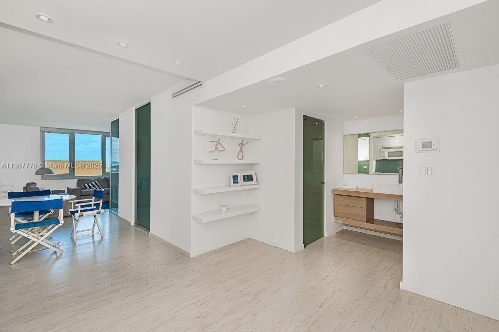 2301 Collins Ave, Unit 1032, Miami Beach, FL 33139 Photo