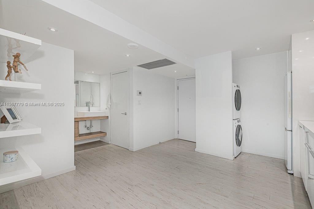 2301 Collins Ave, Unit 1032, Miami Beach, FL 33139 Photo