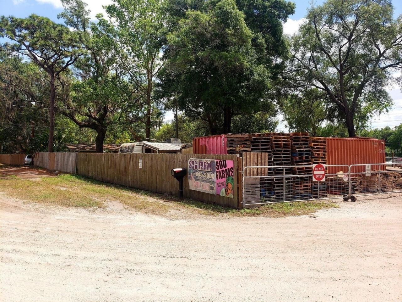 8751 Ridge Rd, New Port Richey, FL 34654 Photo