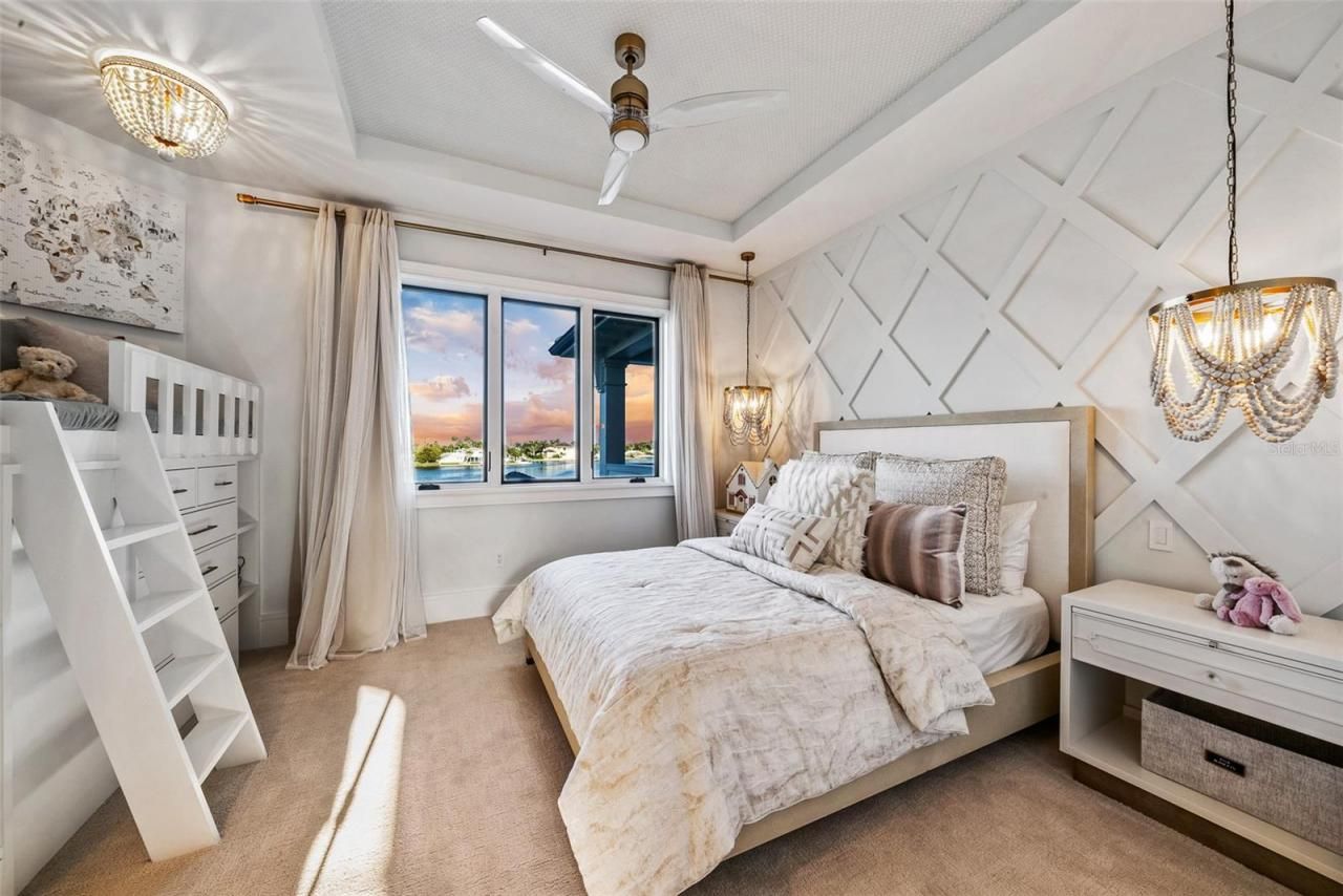 535 70th Street, Holmes Beach, FL 34217 Photo