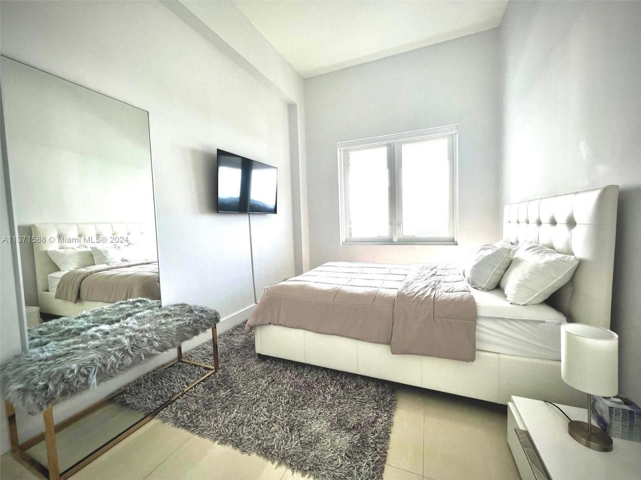 2301 Collins Ave, Unit 1626, Miami Beach, FL 33139 Photo