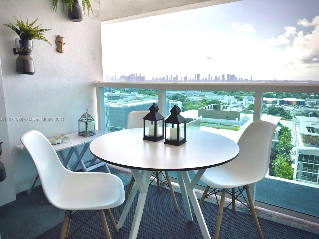 2301 Collins Ave, Unit 1626, Miami Beach, FL 33139 Photo