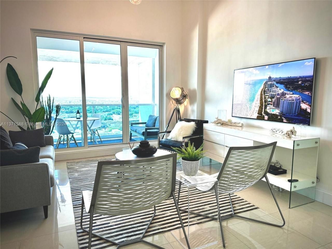 2301 Collins Ave, Unit 1626, Miami Beach, FL 33139 Photo