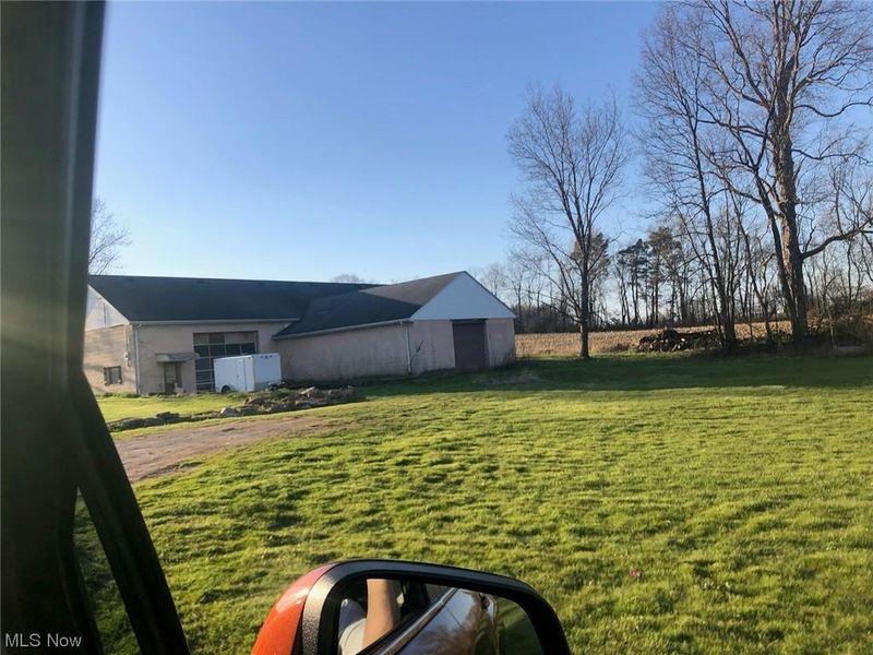 11695 Basinger Road, North Lima, OH 44452 Photo 2