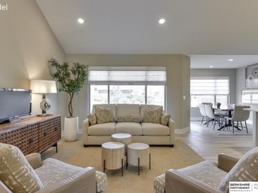 2605 Piney Creek Drive, Elkhorn, NE 68022