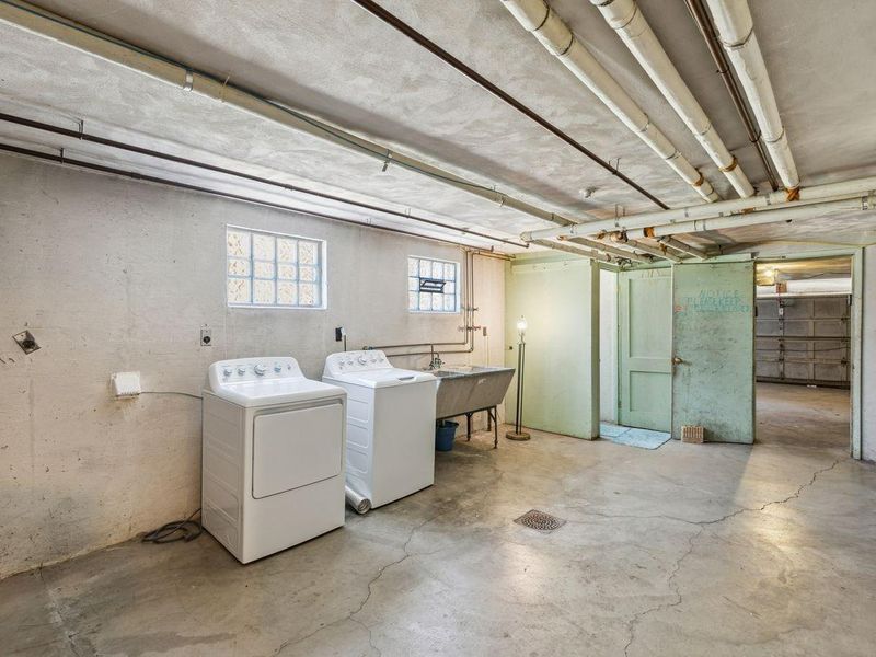 2859 Harrison Avenue, Cincinnati, OH 45211 Photo 25