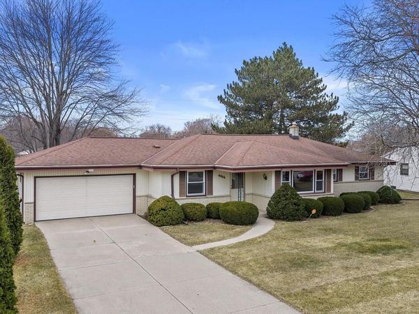 4884 W Willow ROAD, Brown Deer, WI 53223