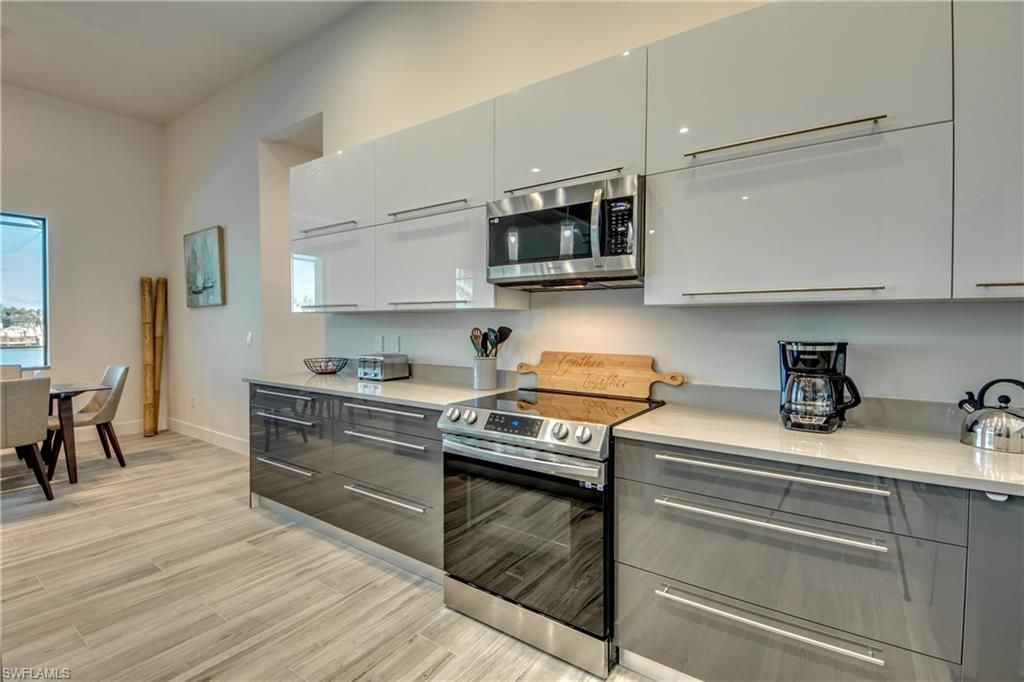 304 NW 13th Ave, Cape Coral, FL 33993 Photo