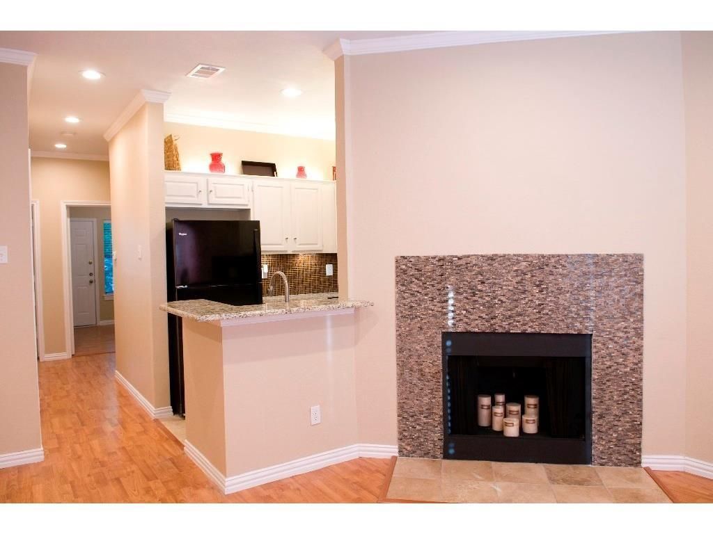 915 W 22 1/2 St, Unit 103, Austin, TX 78705 Main Photo