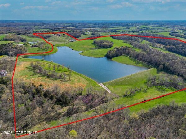 52968 W RAILROAD ROAD, Centertown, MO 65023