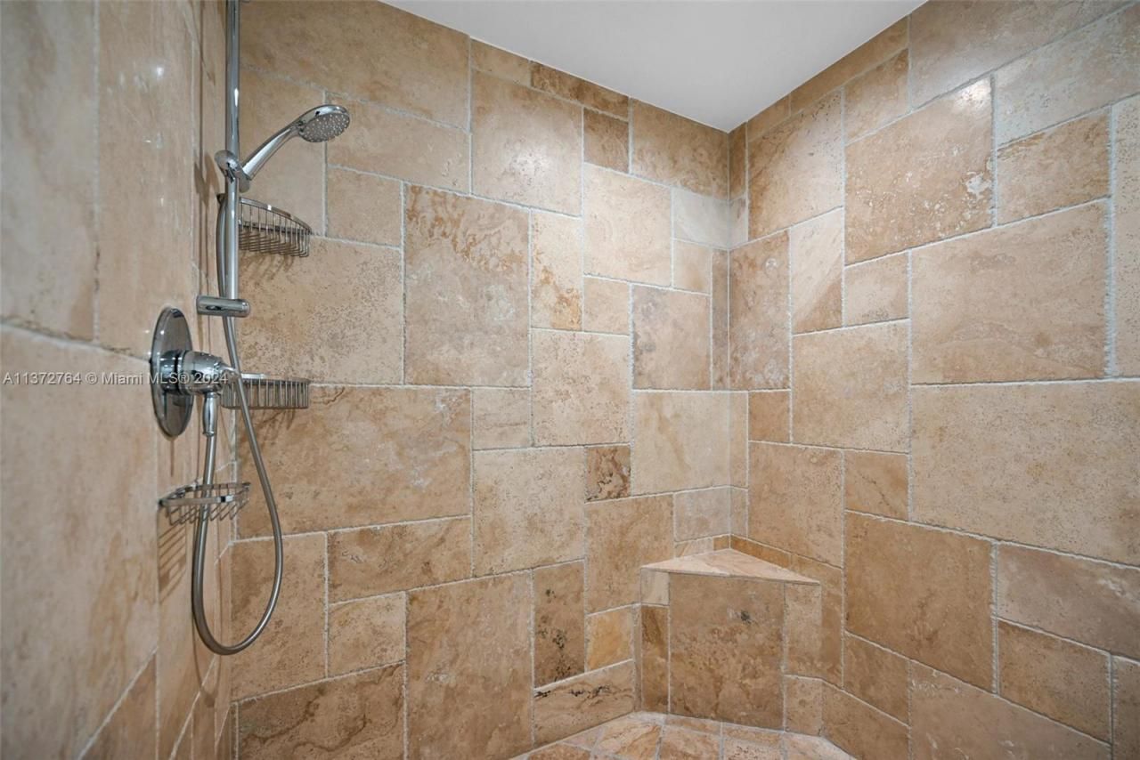 1819 SE 17th St, Unit 1401, Fort Lauderdale, FL 33316 Photo