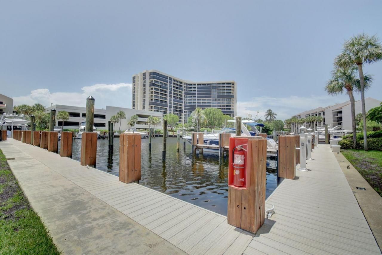 4748 S Ocean Boulevard, Unit Ph1, Highland Beach, FL 33487 Photo