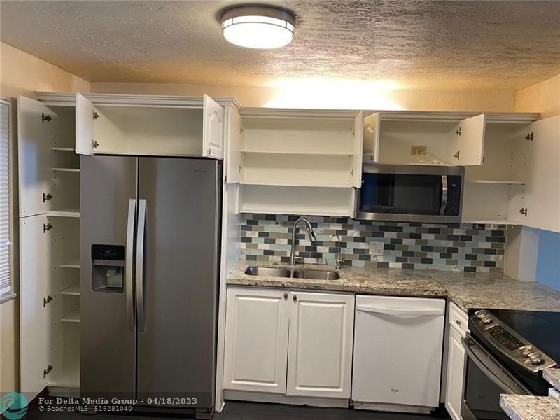 290 Racquet Club Road, Unit 205, Weston, FL 33326 Photo